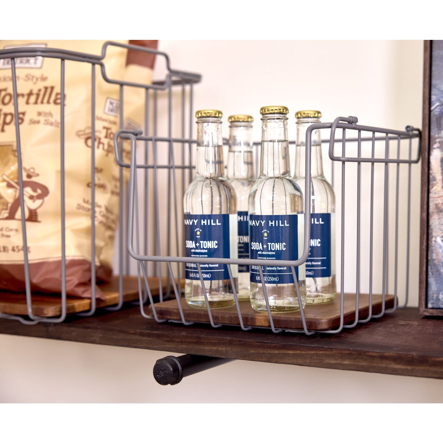 Drahtkorb "Acora" - mit Akazienholz-Boden, stapelbar