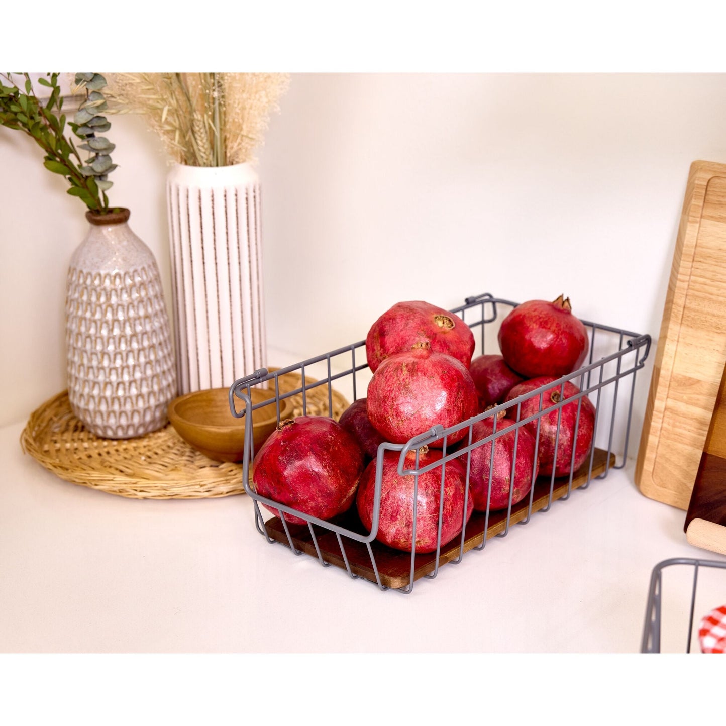 Drahtkorb "Acora" - mit Akazienholz-Boden, stapelbar