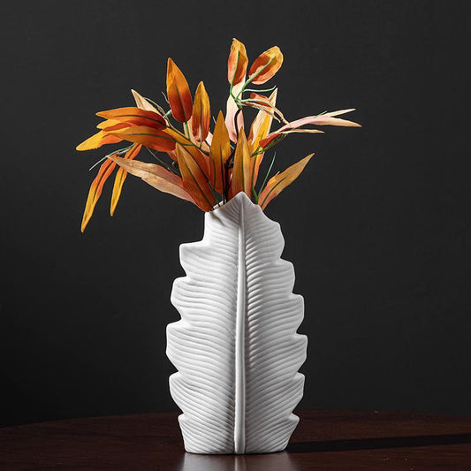 Deko-Vase „Leaf Elegance“ – Keramik, Weiß